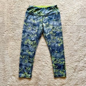 Athletic workout pants